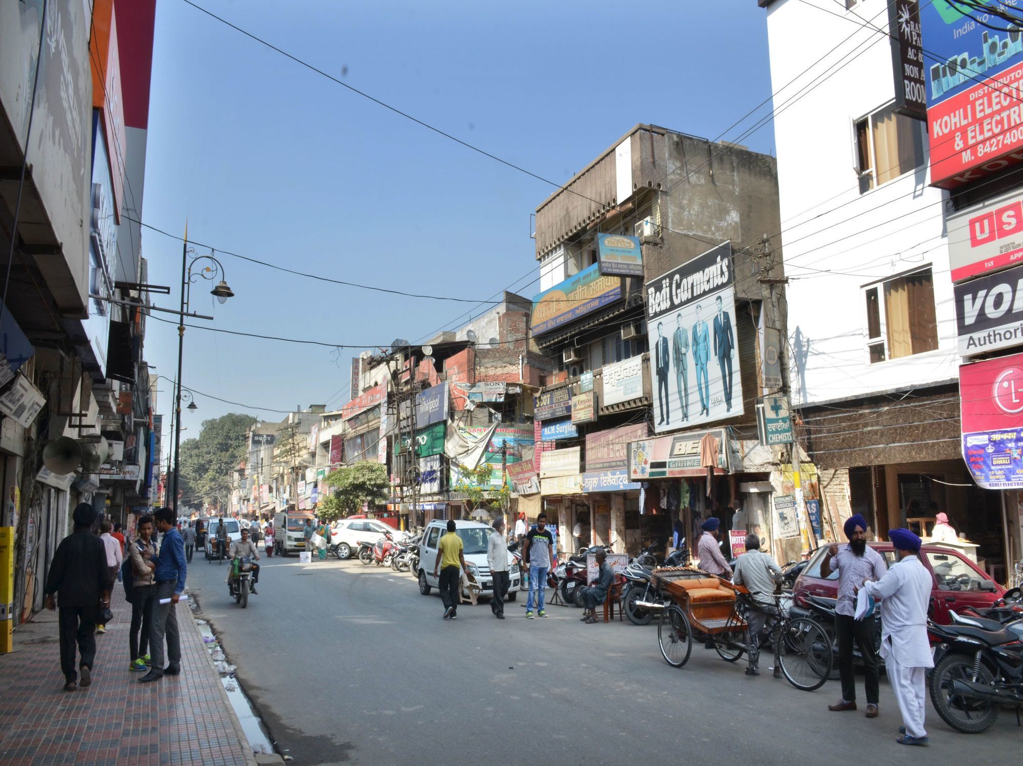 Hotel Oyo 7447 Grand Park à Amritsar Extérieur photo