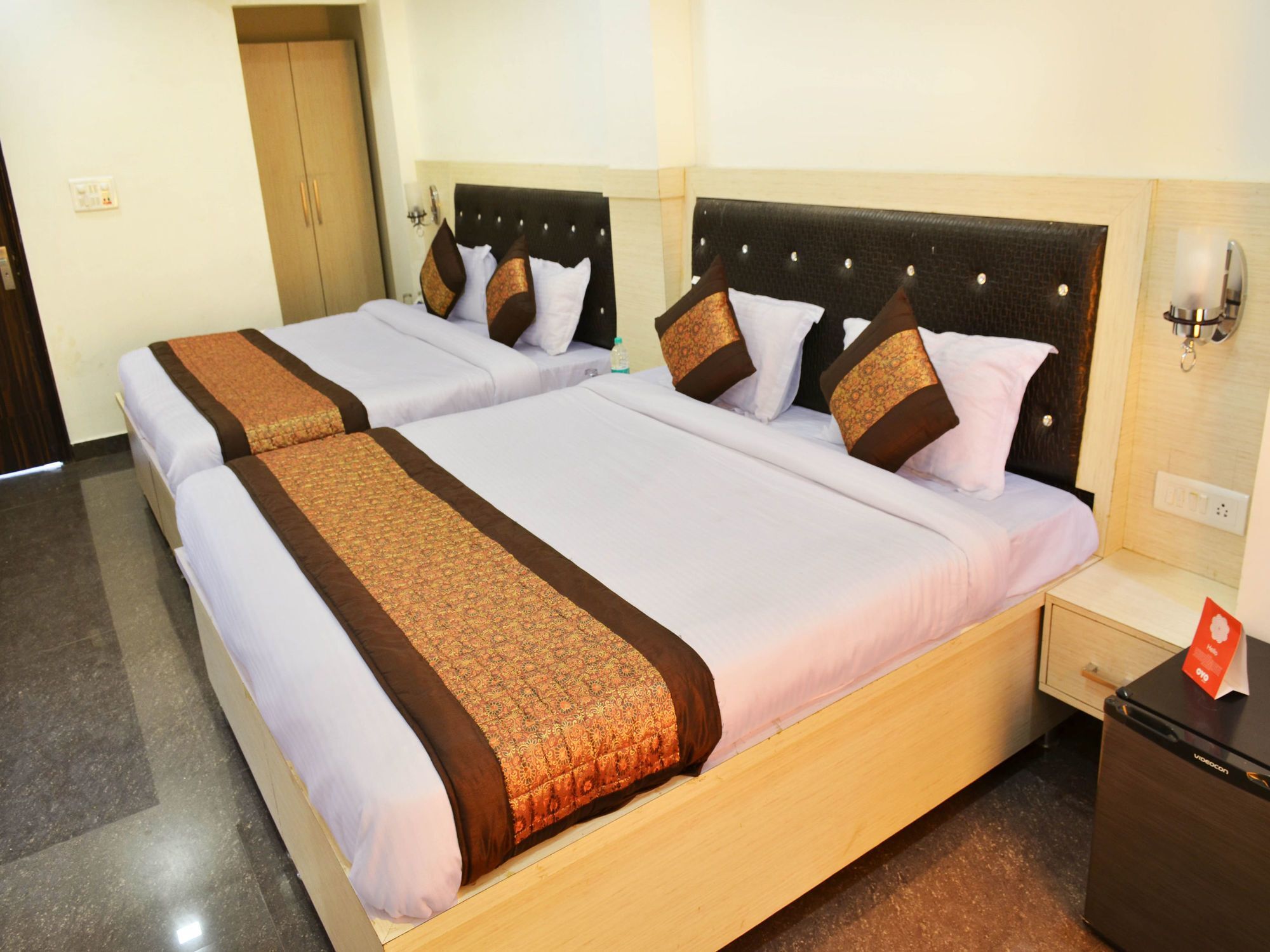 Hotel Oyo 7447 Grand Park à Amritsar Extérieur photo