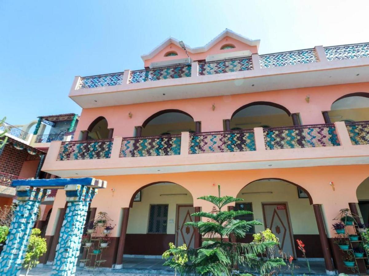 Hotel Oyo 7447 Grand Park à Amritsar Extérieur photo