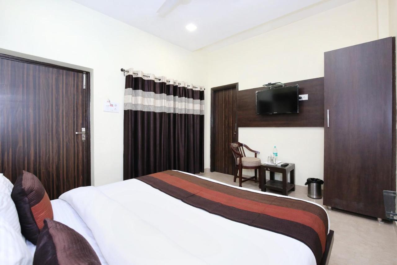 Hotel Oyo 7447 Grand Park à Amritsar Extérieur photo