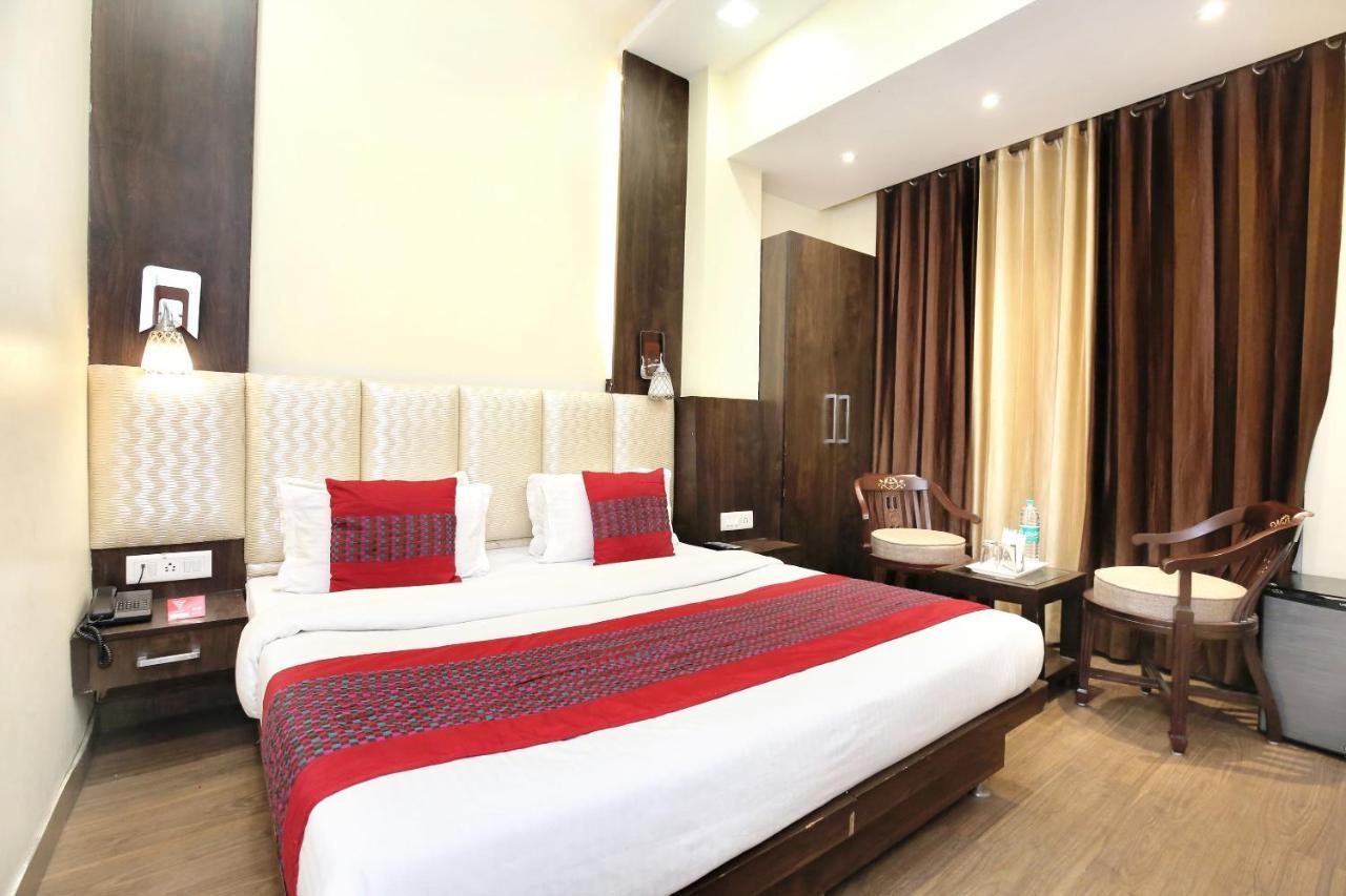Hotel Oyo 7447 Grand Park à Amritsar Extérieur photo