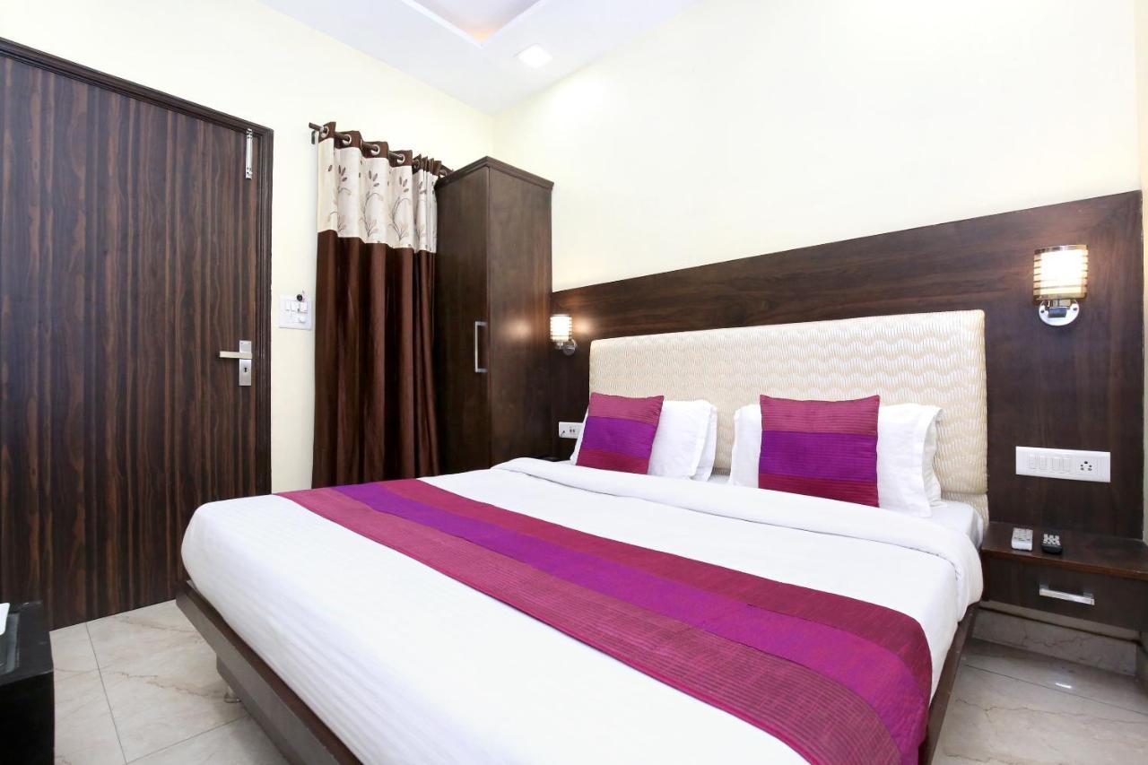 Hotel Oyo 7447 Grand Park à Amritsar Extérieur photo